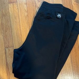 Nike SB athletic pants, boys XL, drawstring, pockets, very soft!